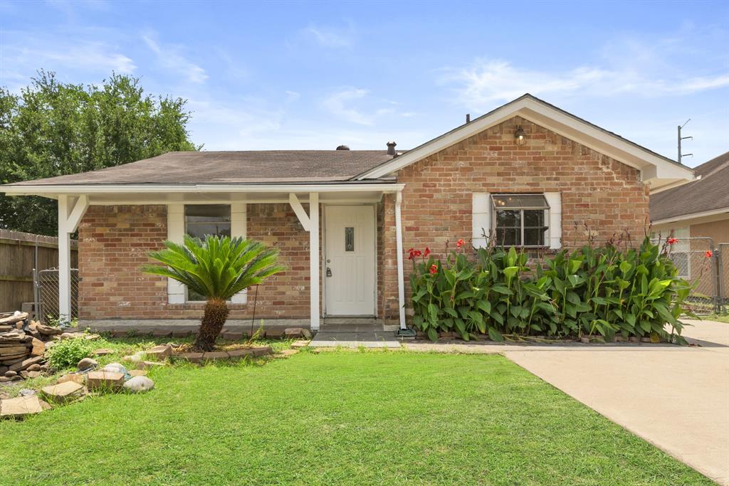1110 Iowa Street, South Houston, Texas image 1