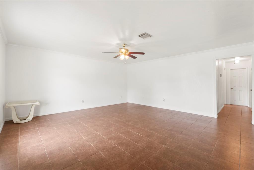 1110 Iowa Street, South Houston, Texas image 8