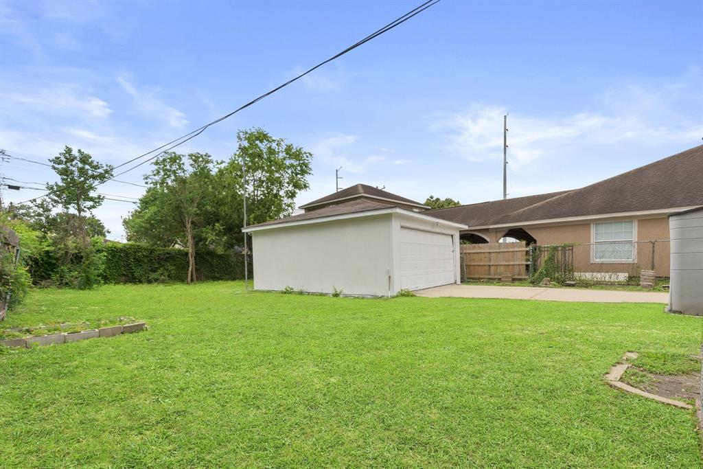 1110 Iowa Street, South Houston, Texas image 25