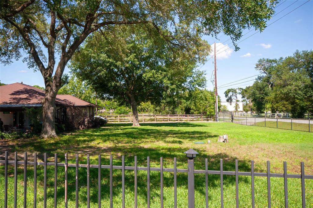 16717 Grant Road, Cypress, Texas image 20