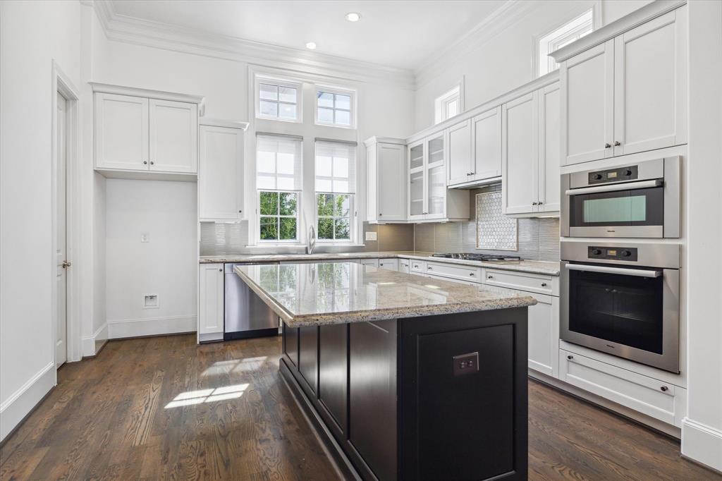 4725 Oakshire Drive, Houston, Texas image 20