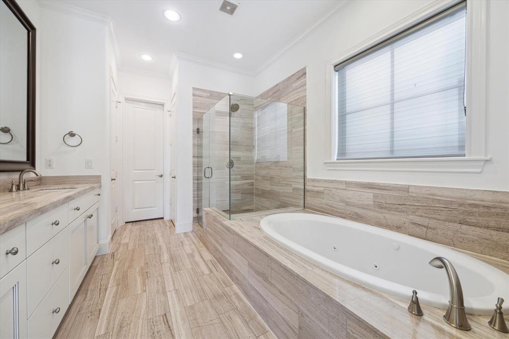 4725 Oakshire Drive, Houston, Texas image 30