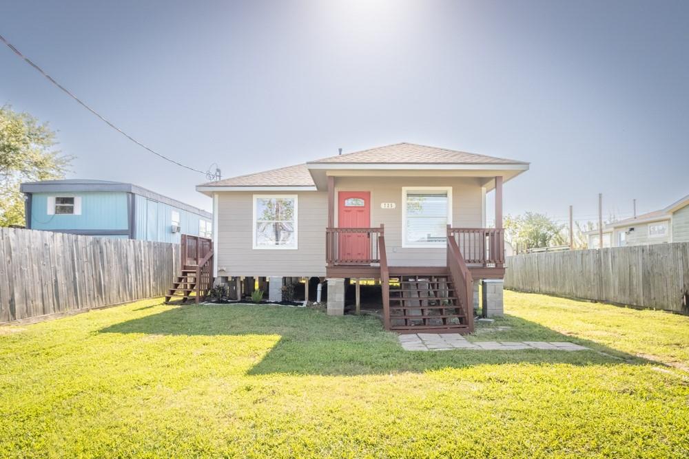 725 10th Street, Dickinson, Texas image 1