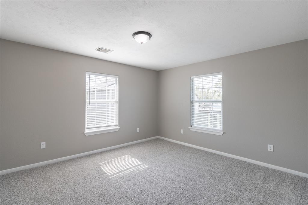 725 10th Street, Dickinson, Texas image 11