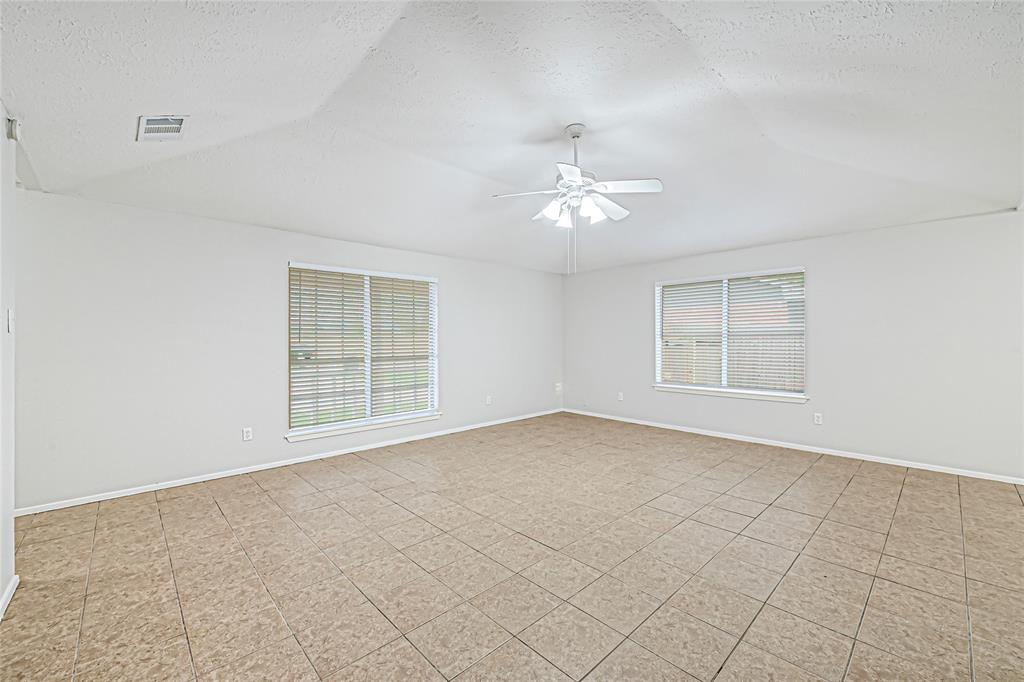 17411 Edgehaven Drive, Missouri City, Texas image 4