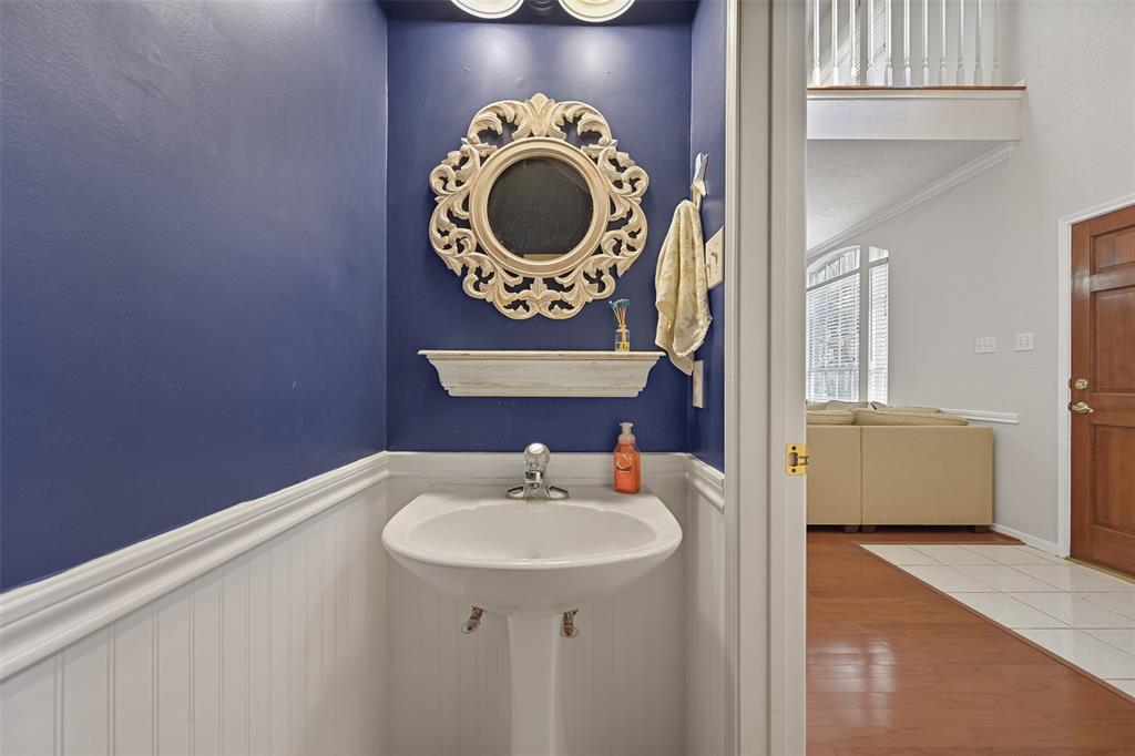 1289 El Camino Village Drive, Webster, Texas image 15