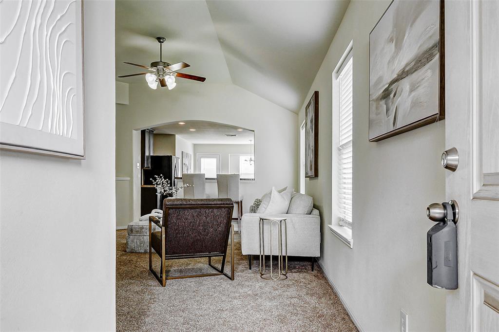 2602 Seahorse Bend Drive, Katy, Texas image 3