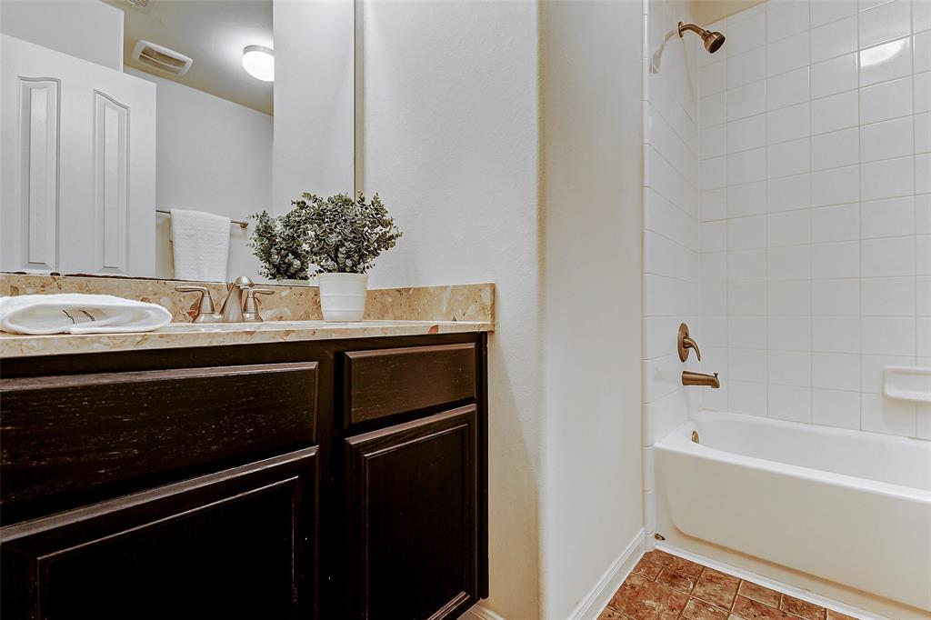2602 Seahorse Bend Drive, Katy, Texas image 35