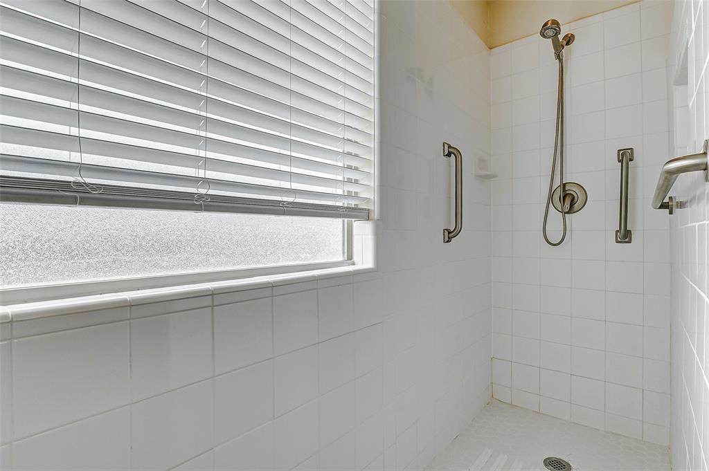 2602 Seahorse Bend Drive, Katy, Texas image 30