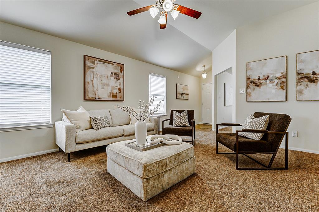 2602 Seahorse Bend Drive, Katy, Texas image 5