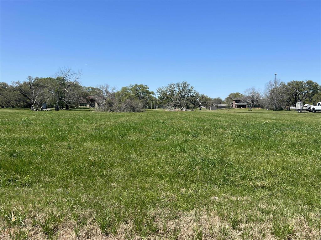 556 Mill Road, Angleton, Texas image 4