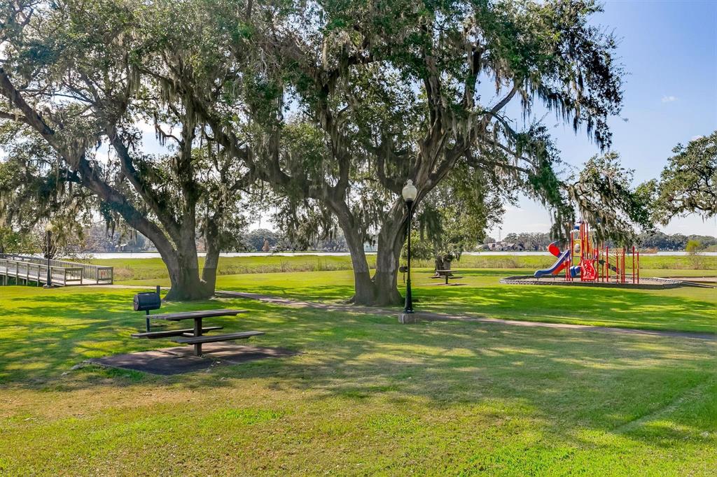 556 Mill Road, Angleton, Texas image 9