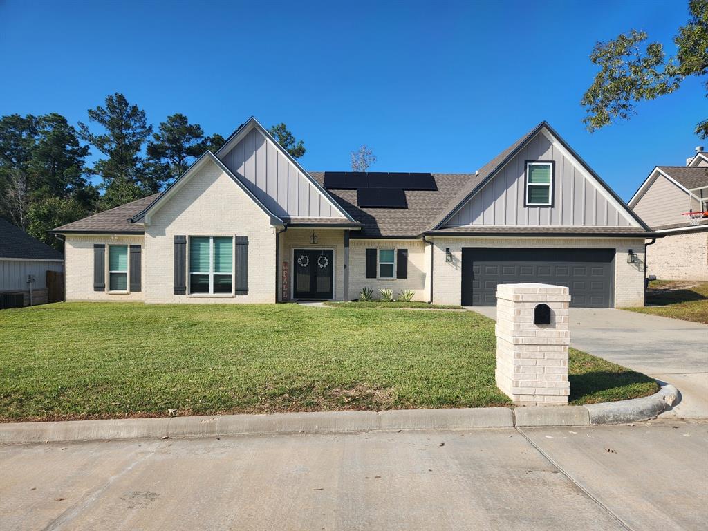 250 Rustic Pines Drive, Lufkin, Texas image 1