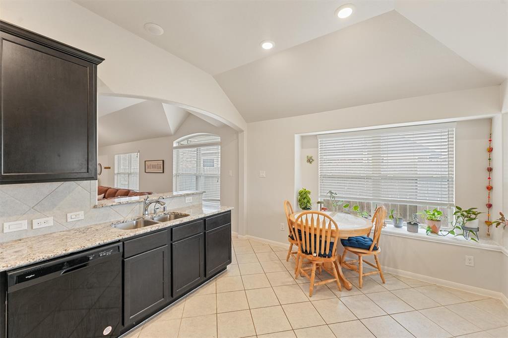 5202 Gulf Stream Lane, Bacliff, Texas image 8