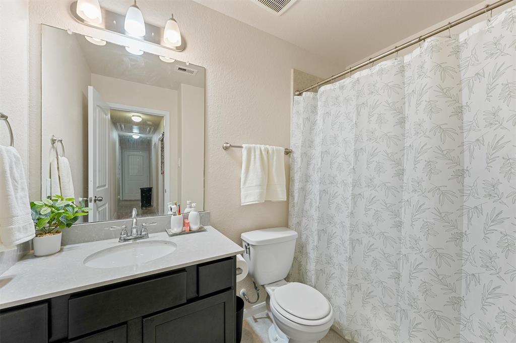 5202 Gulf Stream Lane, Bacliff, Texas image 16