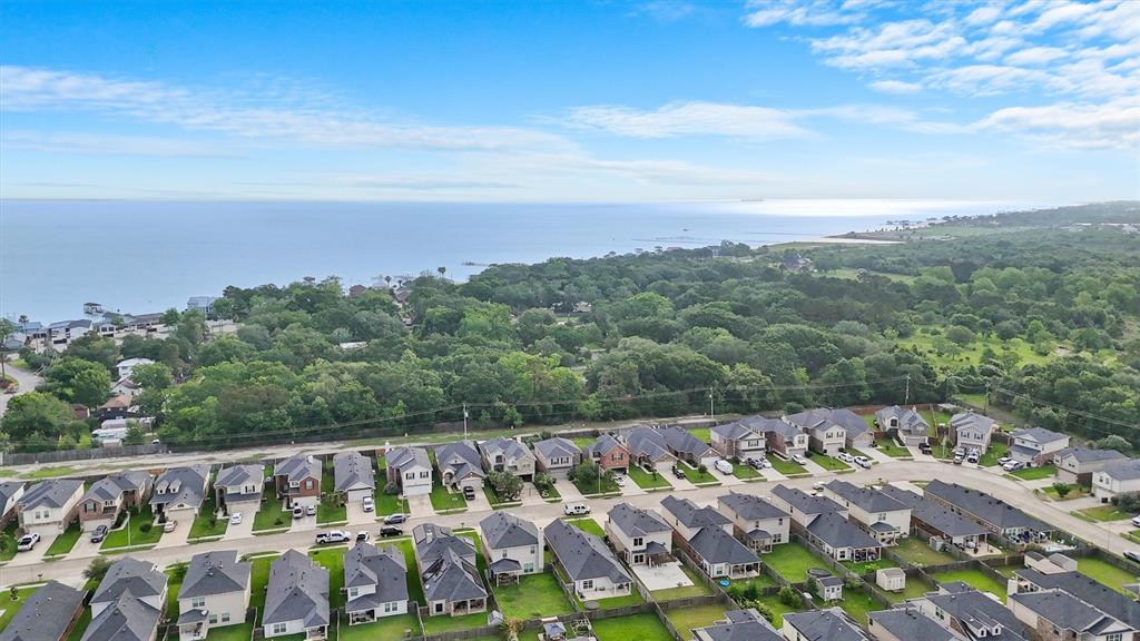 5202 Gulf Stream Lane, Bacliff, Texas image 28