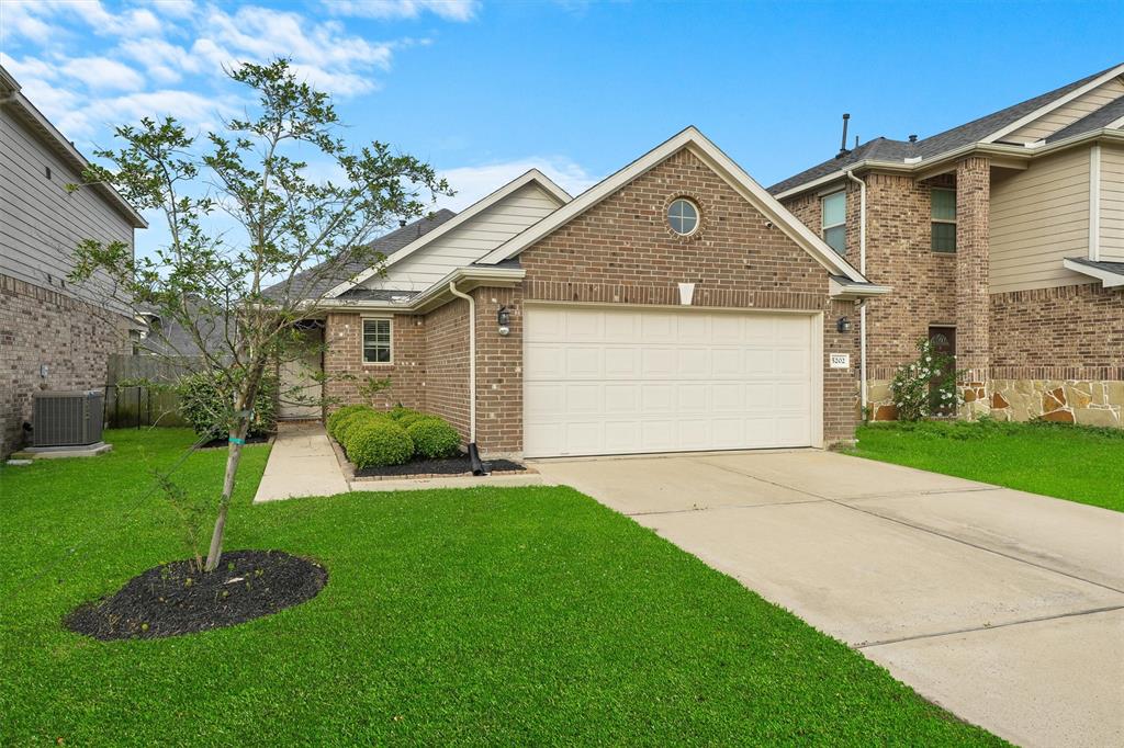 5202 Gulf Stream Lane, Bacliff, Texas image 29