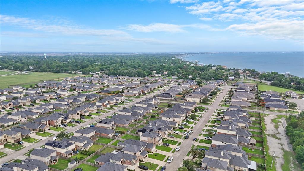 5202 Gulf Stream Lane, Bacliff, Texas image 24