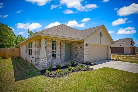 Photo of 10308 Prairie Dunes Lane, Cleveland, TX 77327 (MLS # 94243005) Photo of 10308 Prairie Dunes Lane, Cleveland, TX 77327 (MLS # 94243005)