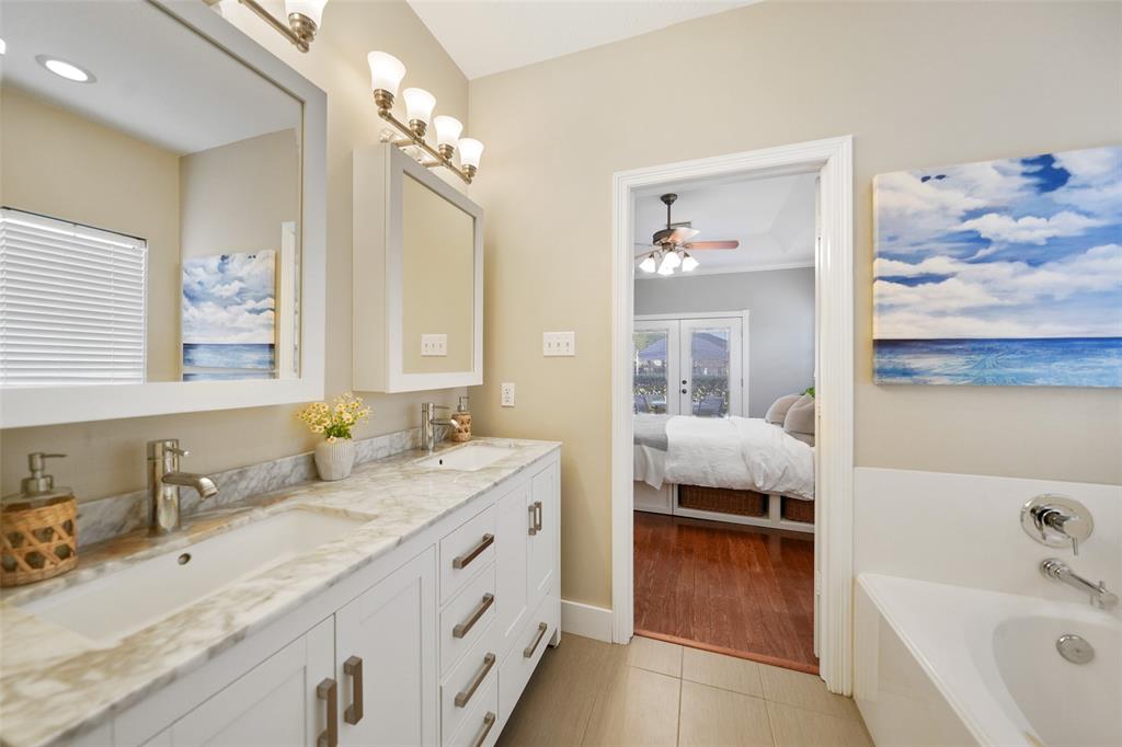8215 Vaulted Pine Drive, Humble, Texas image 30