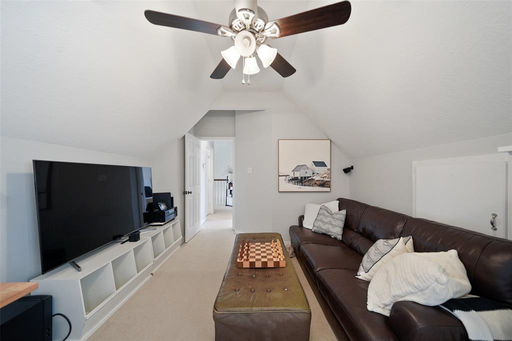 8215 Vaulted Pine Drive, Humble, Texas image 24