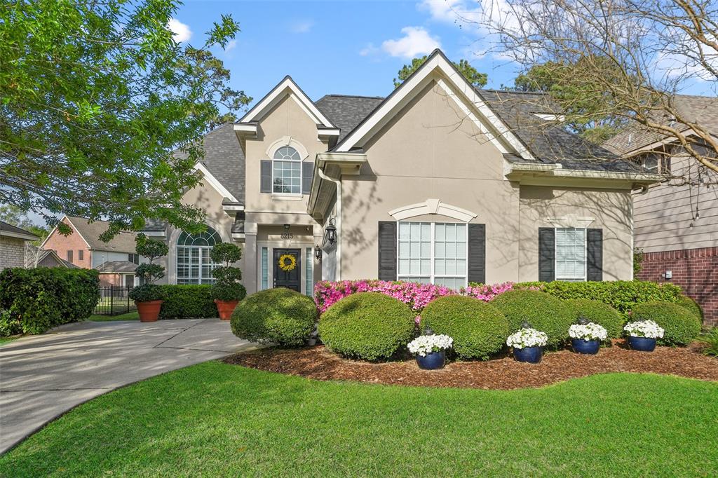 8215 Vaulted Pine Drive, Humble, Texas image 2