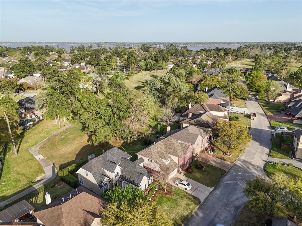 8215 Vaulted Pine Drive, Humble, Texas image 43