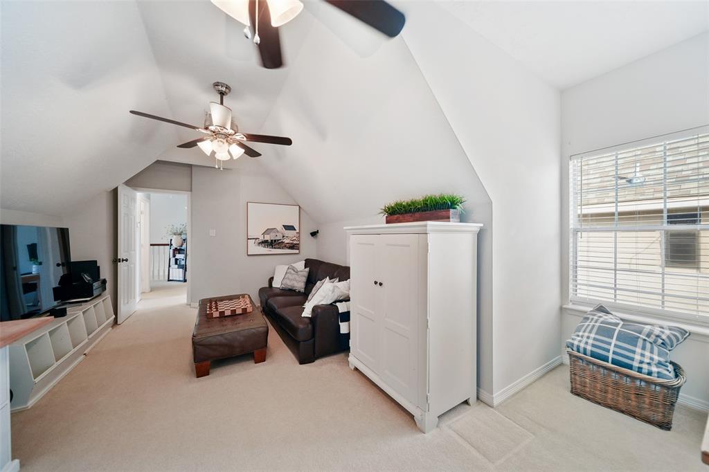 8215 Vaulted Pine Drive, Humble, Texas image 22