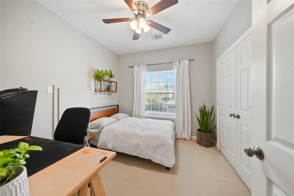 8215 Vaulted Pine Drive, Humble, Texas image 35