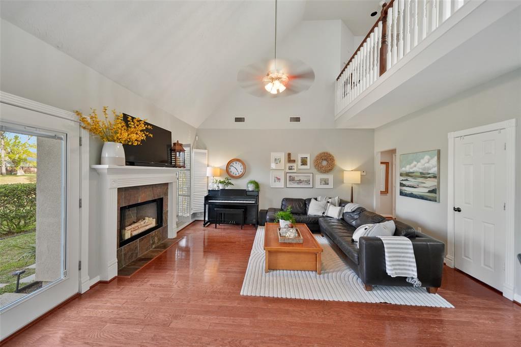 8215 Vaulted Pine Drive, Humble, Texas image 15