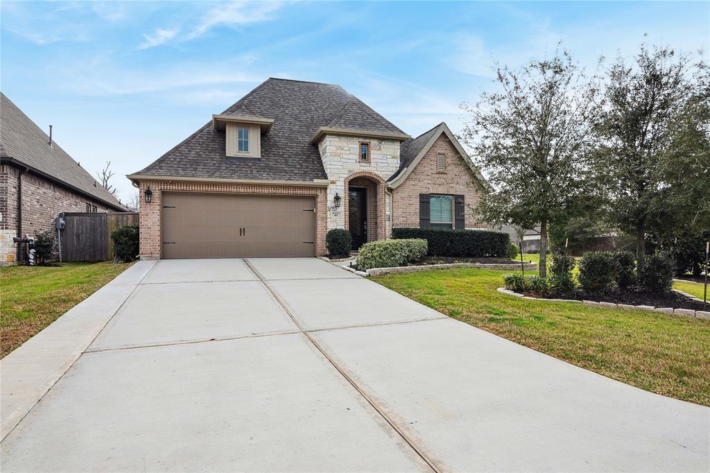 404 Callery Pear Court, Conroe, Texas image 3