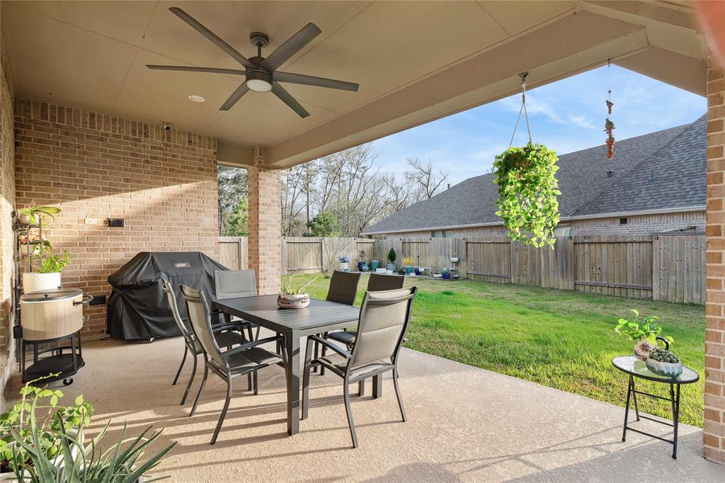 404 Callery Pear Court, Conroe, Texas image 37