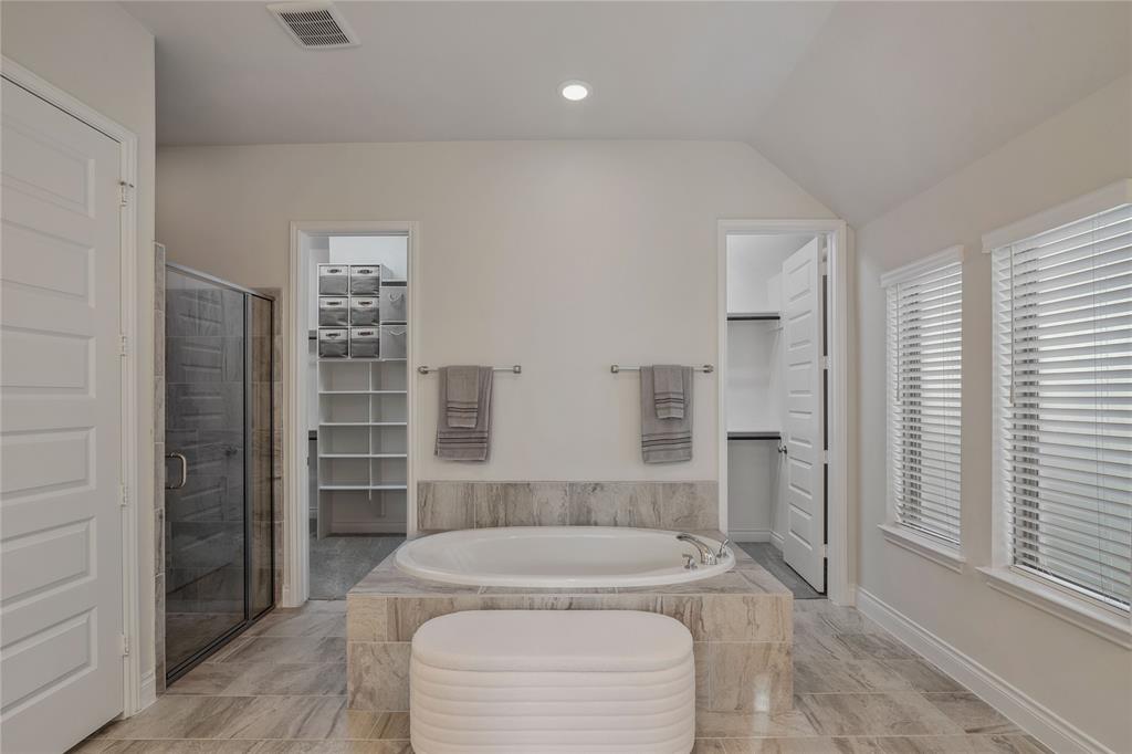 404 Callery Pear Court, Conroe, Texas image 32