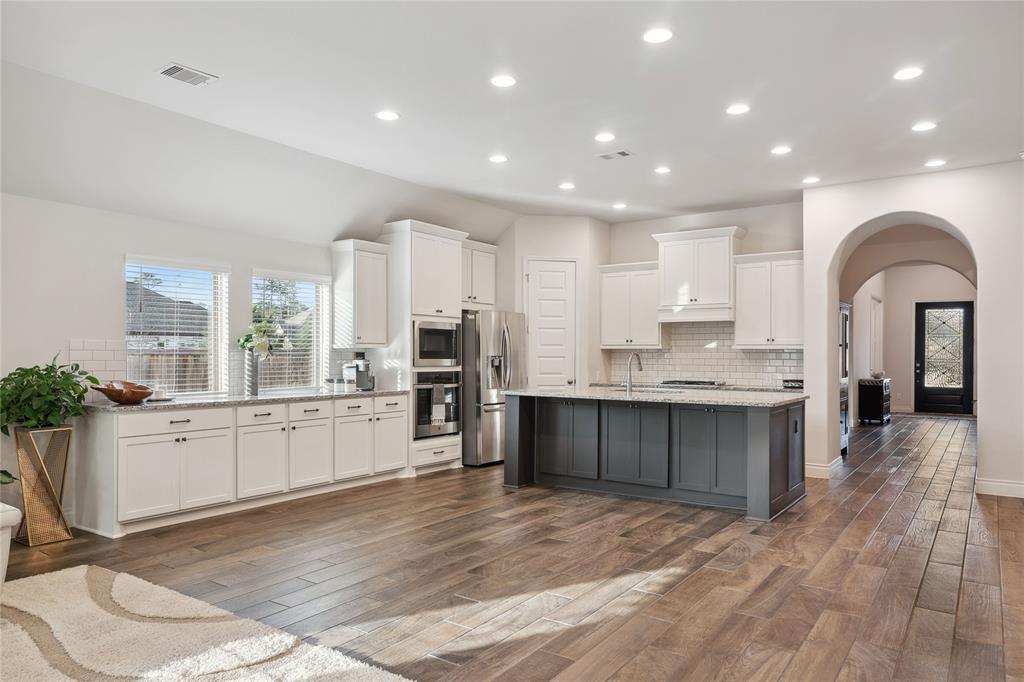 404 Callery Pear Court, Conroe, Texas image 19