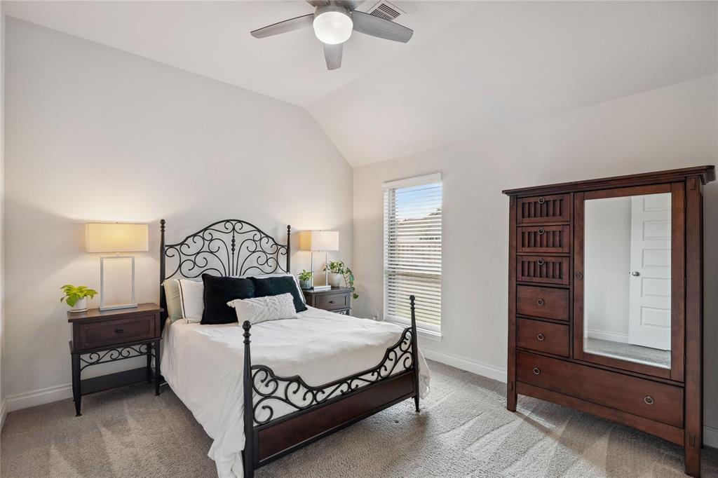 404 Callery Pear Court, Conroe, Texas image 9