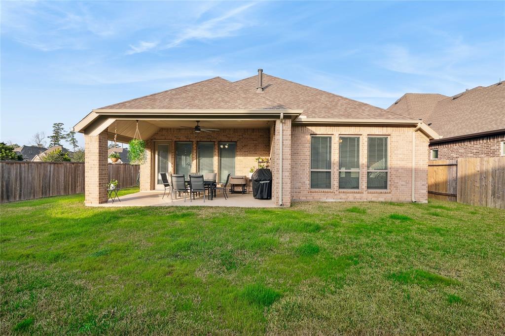404 Callery Pear Court, Conroe, Texas image 39