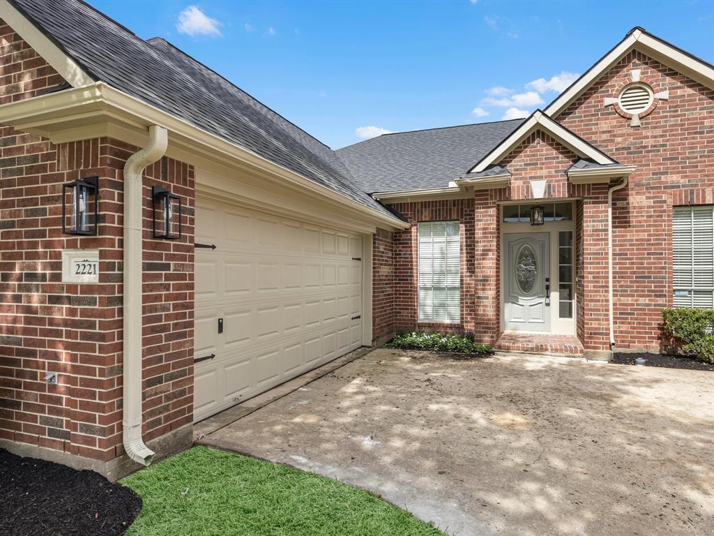 2221 W Van Trease Drive