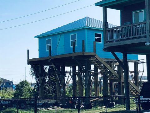 A home in Crystal Beach