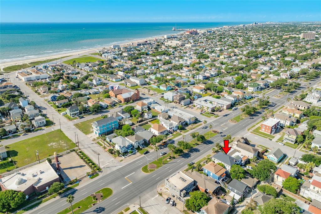 1016 Broadway Street, Galveston, Texas image 40