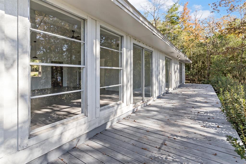 527 Cypress Bend Drive, Village Mills, Texas image 19