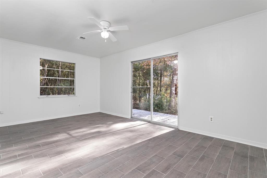 527 Cypress Bend Drive, Village Mills, Texas image 15