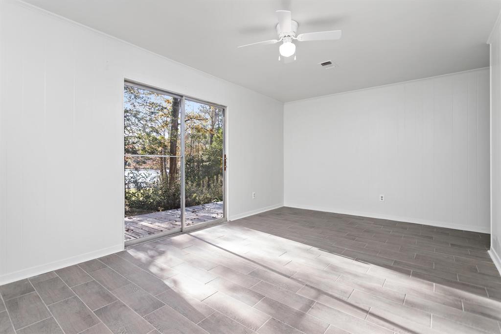 527 Cypress Bend Drive, Village Mills, Texas image 17