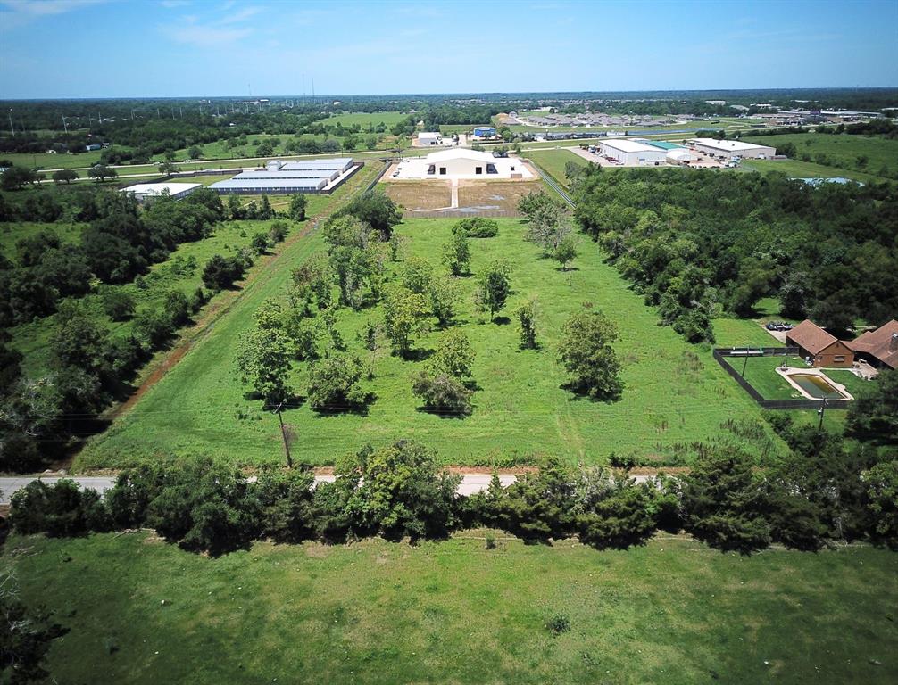 Clifford Street, Alvin, Texas image 13