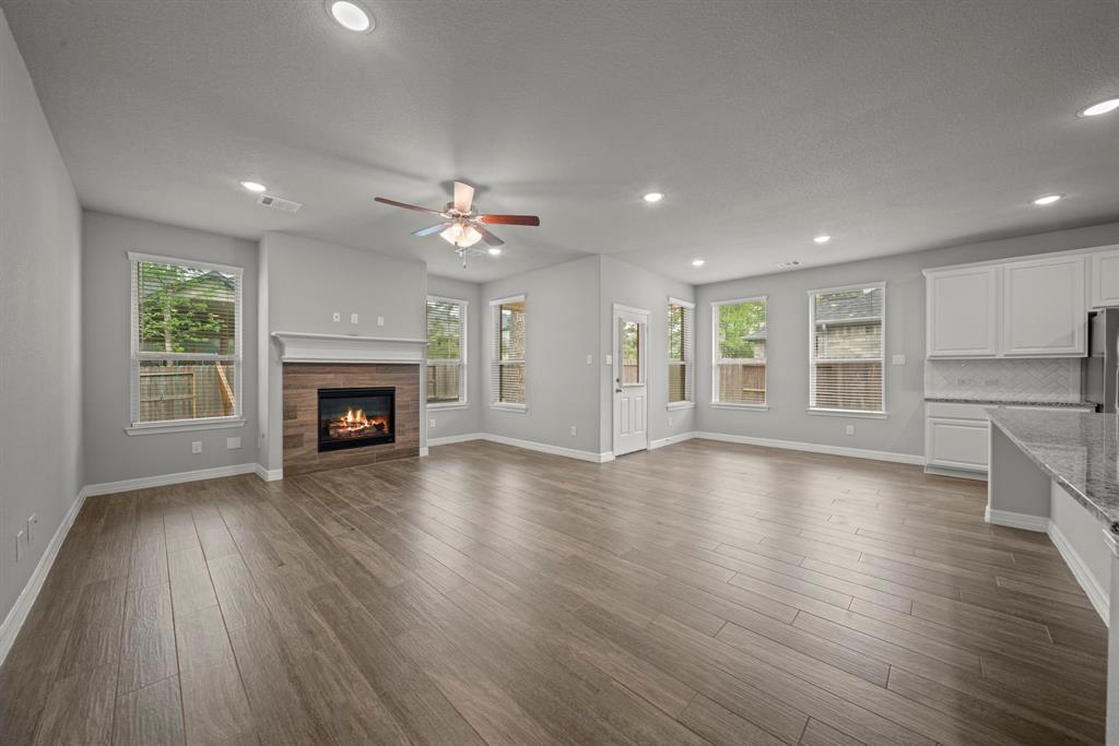 214 Fawn Valley Trail, Conroe, Texas image 16