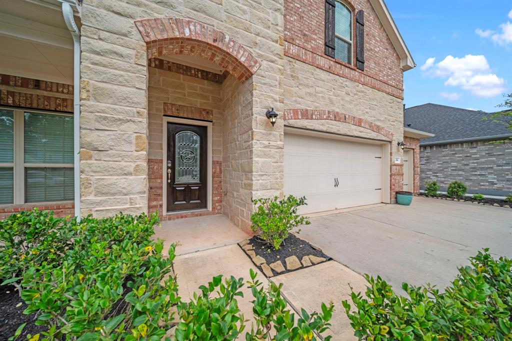 214 Fawn Valley Trail, Conroe, Texas image 2