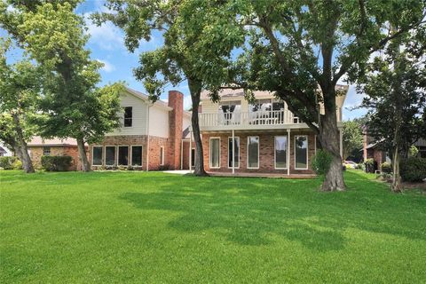 A home in Missouri City