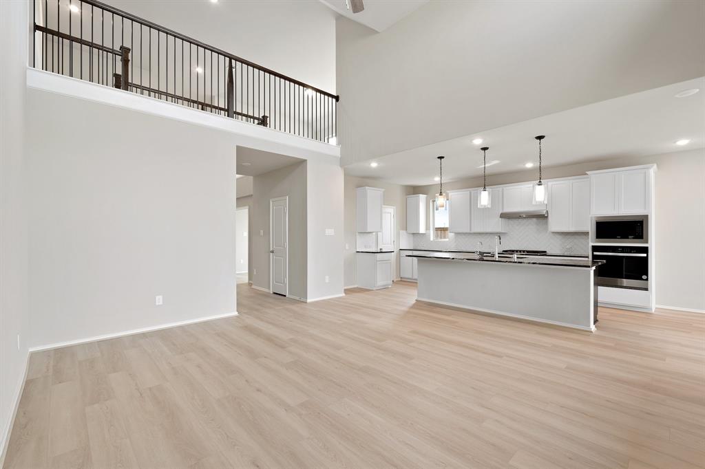 18711 Citrange Bend Way, Manvel, Texas image 11