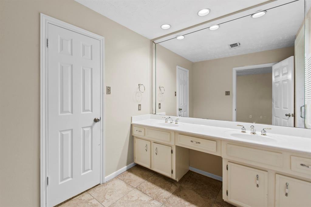 3515 Coltwood Drive, Spring, Texas image 25