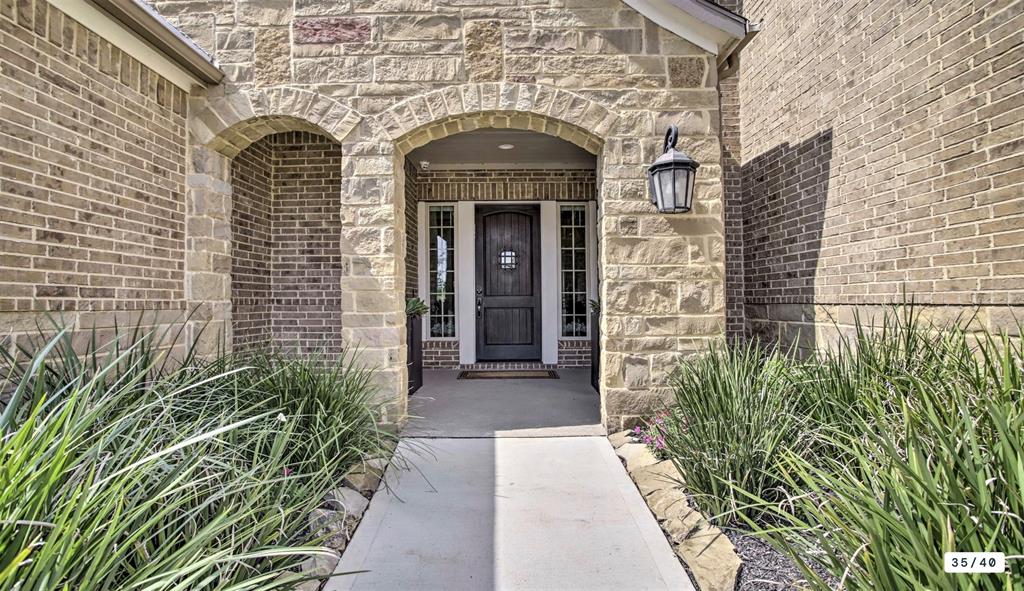 2418 Sandhill Crest Lane, Brookshire, Texas image 2