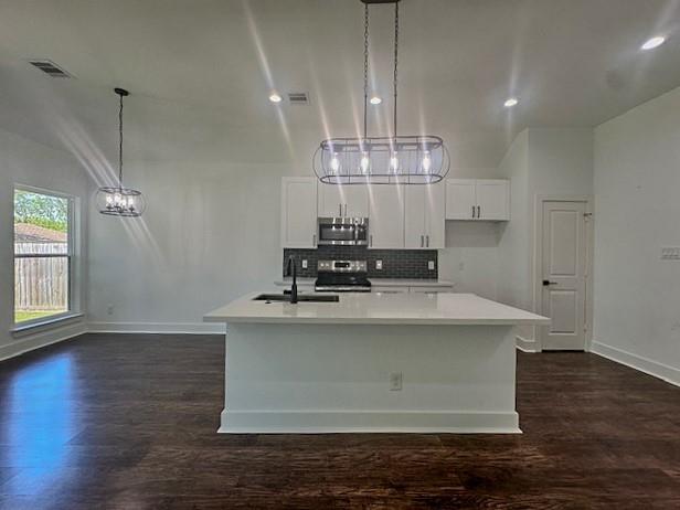 2004 Willow Bend Drive, Wharton, Texas image 3